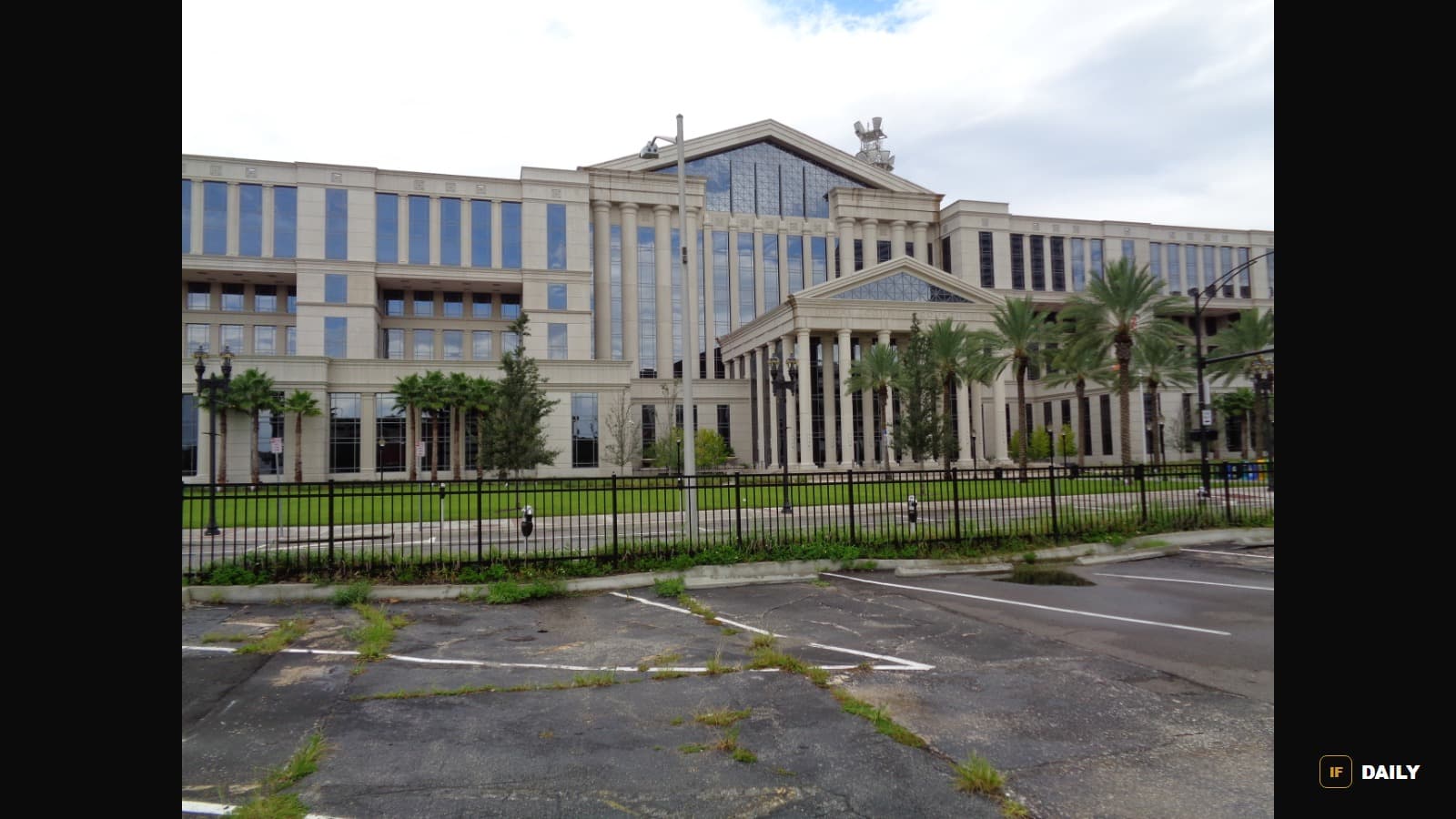 The Duval County Courthouse in downtown Jacksonville, Florida